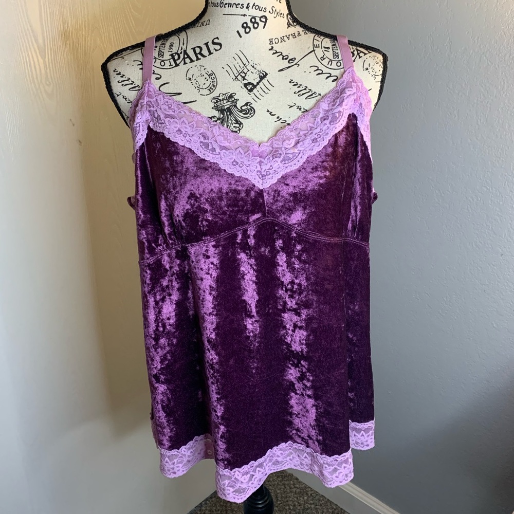 Cute purple tank top!!